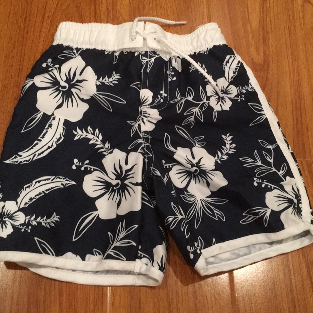 Swim trunk